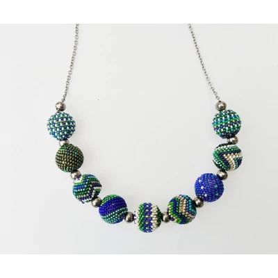 Elegancia Kilenc Gyöngye – Jeges Ragyogás / Nine Pearls of Elegance – Glacier Glow